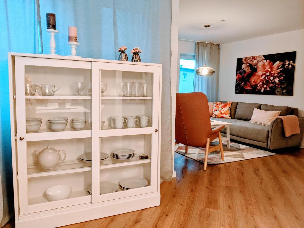 Cozy Apartment With Parking Garage Near Outlet Metzingen  Kültér fotó