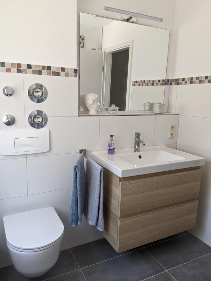 Cozy Apartment With Parking Garage Near Outlet Metzingen  Kültér fotó