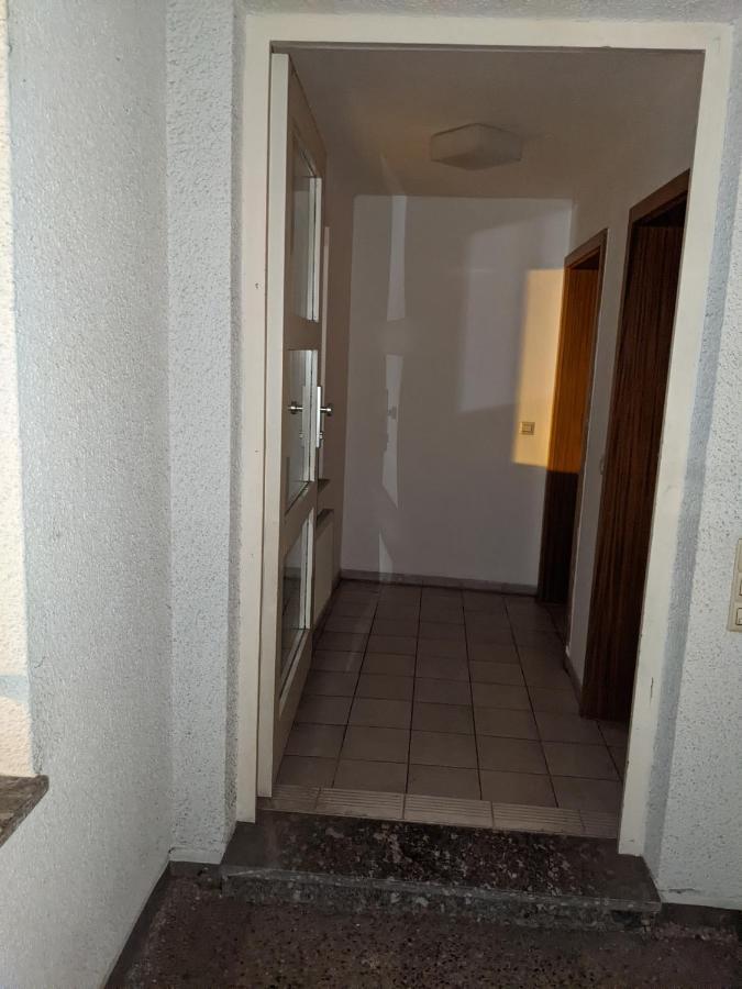 Cozy Apartment With Parking Garage Near Outlet Metzingen  Kültér fotó